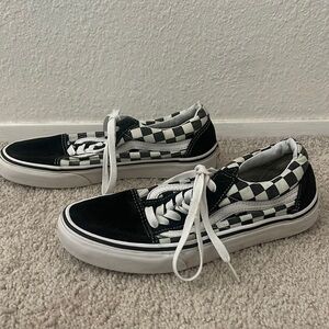 Women’s Checkered Vans (8)